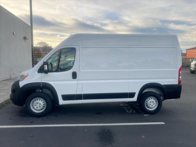 2025 Ram ProMaster 2500 Cargo Van Tradesman High Roof 136" WB w/Pass Seat