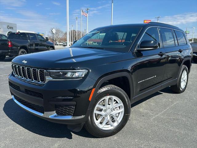 2025 Jeep Grand Cherokee GRAND CHEROKEE L LAREDO X 4X4