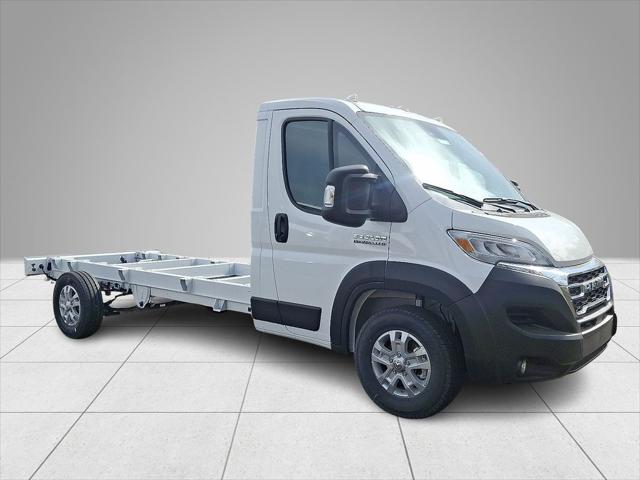 2025 RAM Ram ProMaster RAM PROMASTER 3500 SLT CUTAWAY 159 WB EXT / 104 CA