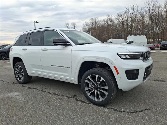 2025 Jeep Grand Cherokee GRAND CHEROKEE OVERLAND 4X4