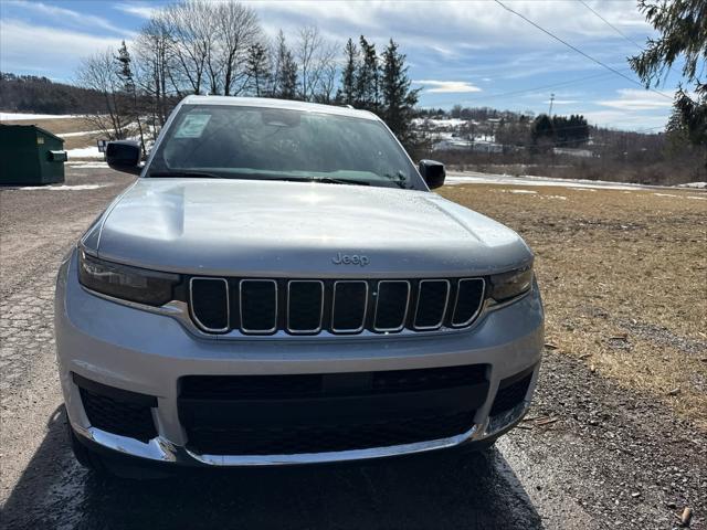 2025 Jeep Grand Cherokee GRAND CHEROKEE L LAREDO X 4X4