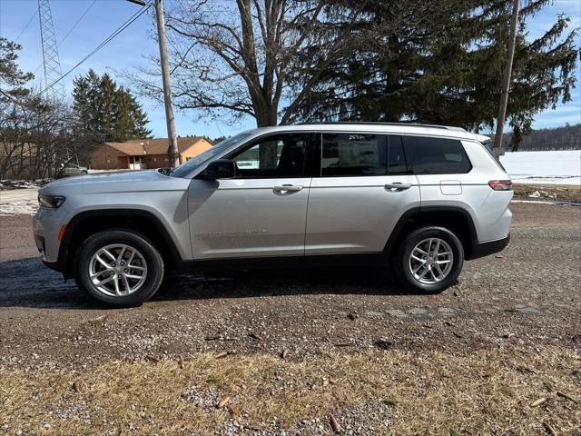 2025 Jeep Grand Cherokee GRAND CHEROKEE L LAREDO X 4X4