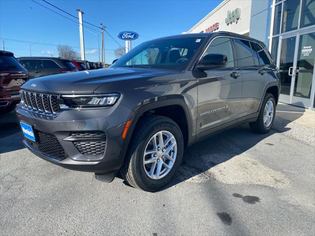 2025 Jeep Grand Cherokee GRAND CHEROKEE LAREDO X 4X4