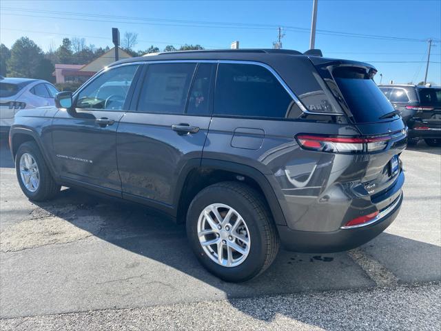 2025 Jeep Grand Cherokee GRAND CHEROKEE LAREDO X 4X4