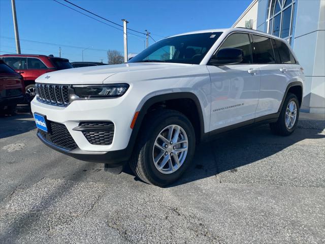 2025 Jeep Grand Cherokee GRAND CHEROKEE LAREDO X 4X4