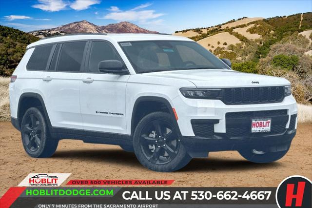 2025 Jeep Grand Cherokee GRAND CHEROKEE L ALTITUDE 4X4