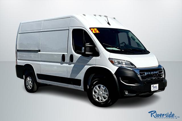 2025 RAM Ram ProMaster RAM PROMASTER 3500 SLT CARGO VAN HIGH ROOF 136 WB