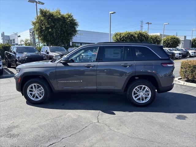 2025 Jeep Grand Cherokee GRAND CHEROKEE LAREDO X 4X2