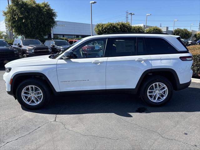 2025 Jeep Grand Cherokee GRAND CHEROKEE LAREDO X 4X2