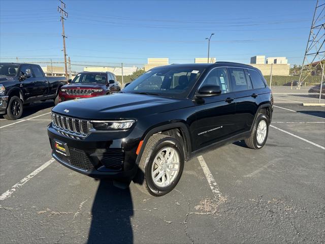 2025 Jeep Grand Cherokee GRAND CHEROKEE LAREDO X 4X2