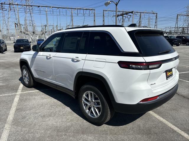 2025 Jeep Grand Cherokee GRAND CHEROKEE LAREDO X 4X4