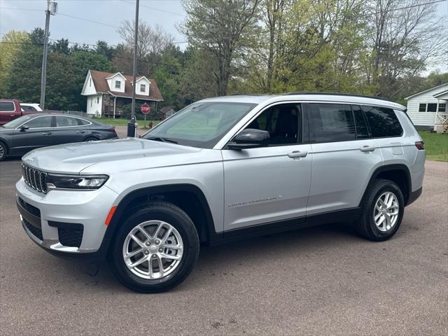 2025 Jeep Grand Cherokee GRAND CHEROKEE L LAREDO X 4X4