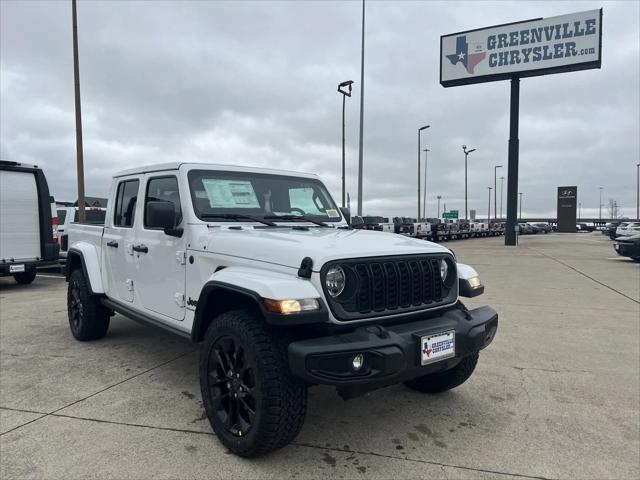 2025 Jeep Gladiator GLADIATOR NIGHTHAWK 4X4