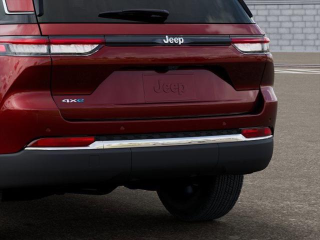 2025 Jeep Grand Cherokee Unknown
