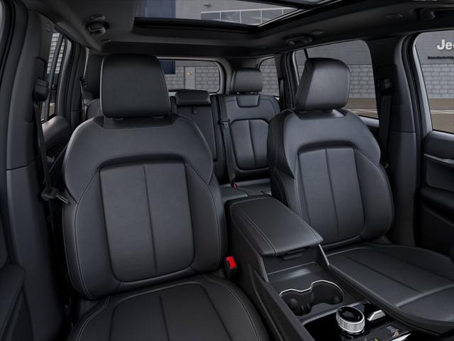2025 Jeep Grand Cherokee Unknown
