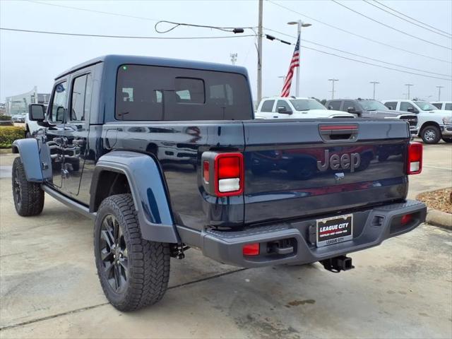 2025 Jeep Gladiator GLADIATOR NIGHTHAWK 4X4