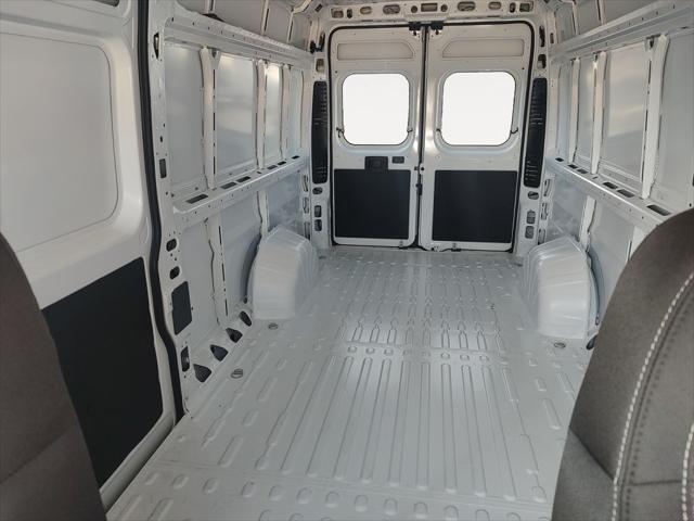 2025 Ram ProMaster Cargo Van SLT High Roof 159" WB EXT