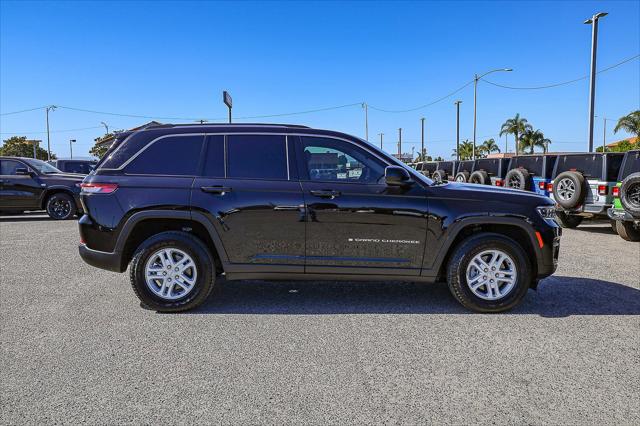 2023 Jeep Grand Cherokee Laredo 4x2 2023 Jeep Grand Cherokee Laredo 4x2