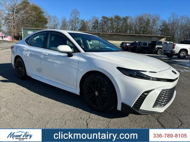 2025 Toyota Camry SE