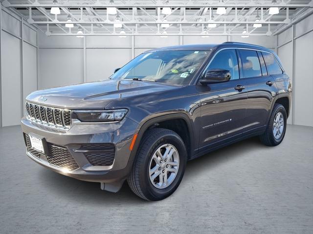 2022 Jeep Grand Cherokee Laredo