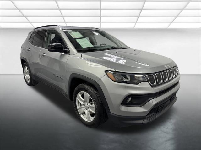 2022 Jeep Compass Latitude FWD