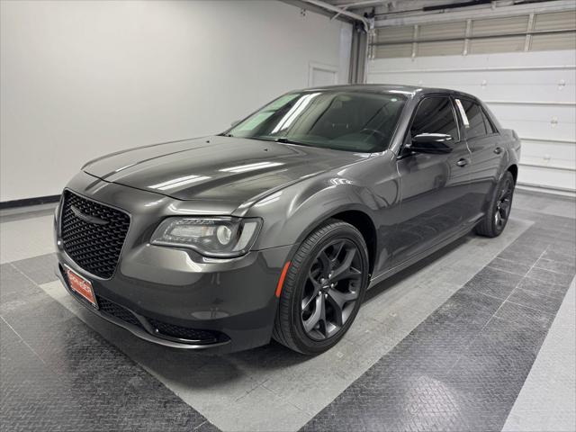 2020 Chrysler 300 Touring