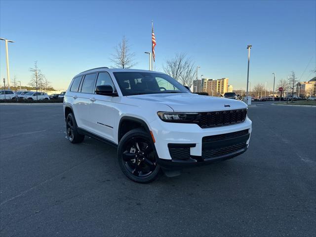 2023 Jeep Grand Cherokee L Altitude 4x4