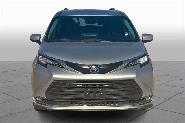 2023 Toyota Sienna XLE