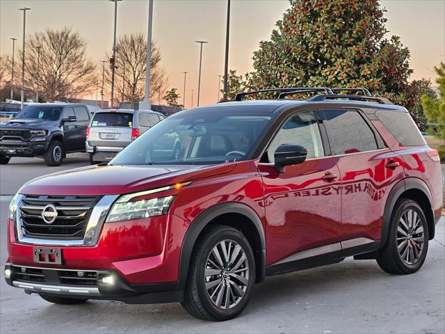 2022 Nissan Pathfinder SL 2WD