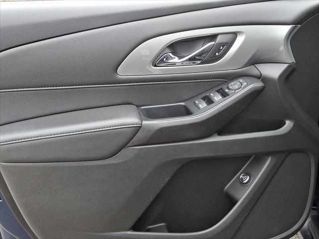 2022 Chevrolet Traverse AWD LT Cloth