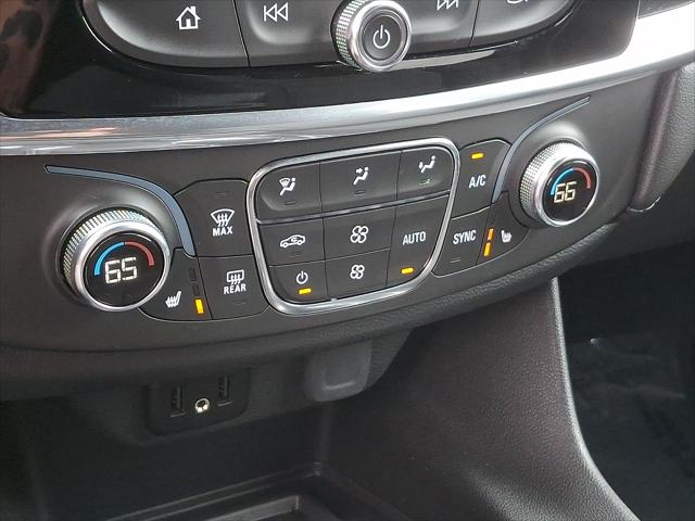 2022 Chevrolet Traverse AWD LT Cloth