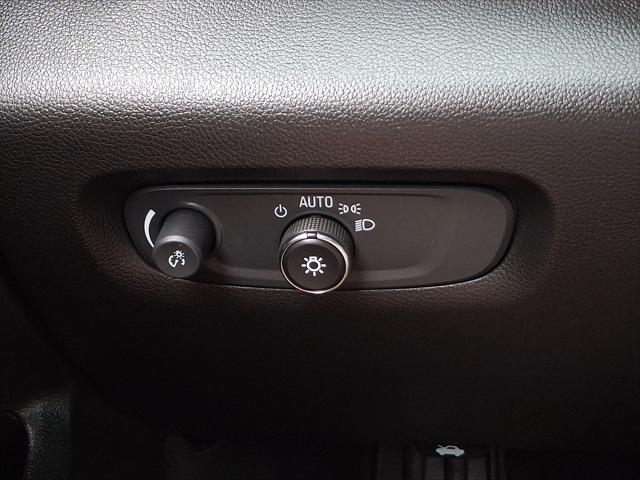 2022 Chevrolet Traverse AWD LT Cloth