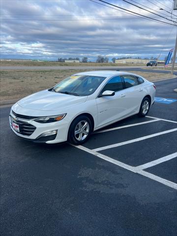 2022 Chevrolet Malibu FWD 1FL