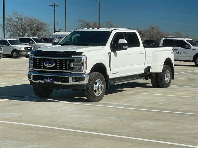 2023 Ford F-350 LARIAT