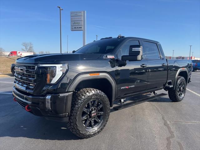 2024 GMC Sierra 2500HD 4WD Crew Cab Standard Bed AT4