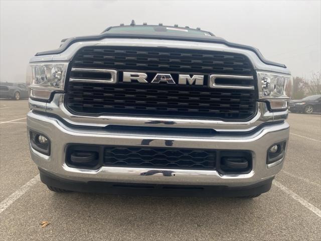 2023 RAM 3500 Big Horn Crew Cab 4x4 8 Box