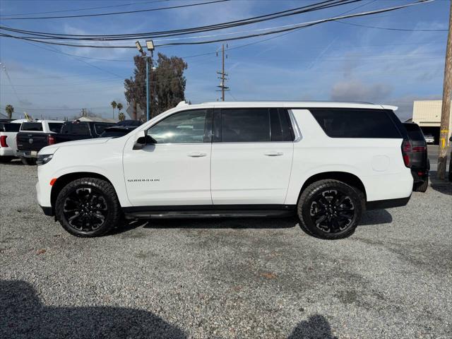2022 Chevrolet Suburban 4WD LT