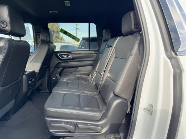 2022 Chevrolet Suburban 4WD LT