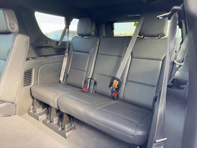 2022 Chevrolet Suburban 4WD LT