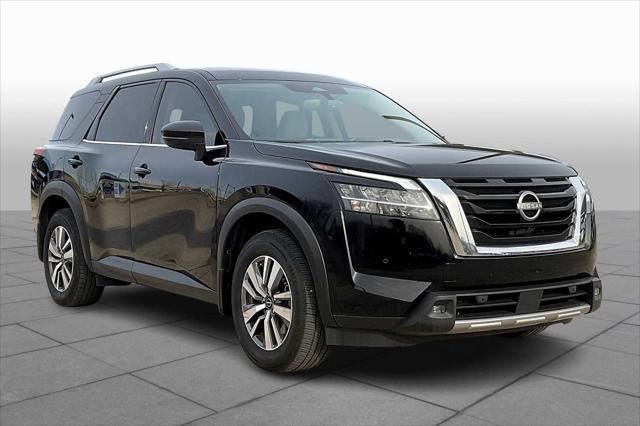 2022 Nissan Pathfinder SL 4WD