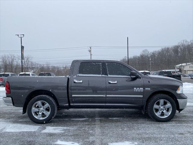 2017 RAM 1500 Big Horn Crew Cab 4x4 57 Box