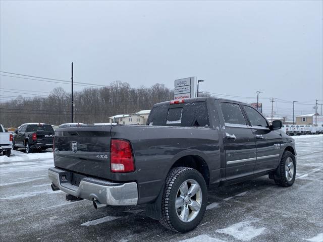 2017 RAM 1500 Big Horn Crew Cab 4x4 57 Box