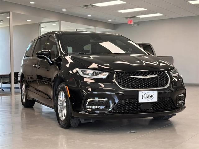 2025 Chrysler Pacifica PACIFICA SELECT