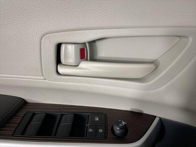 2023 Toyota Sienna LE