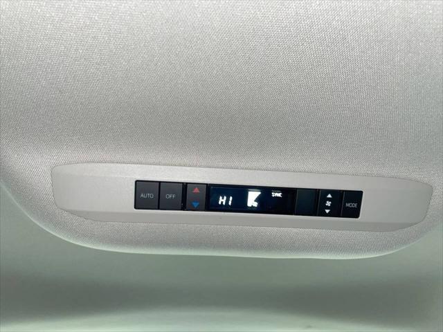 2023 Toyota Sienna LE
