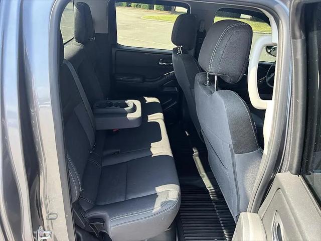 2023 Nissan Frontier Crew Cab SV 4x4