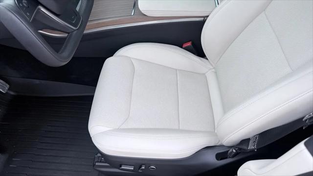 2022 Tesla Model X Dual Motor All-Wheel Drive