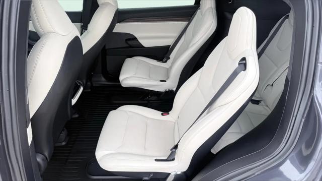 2022 Tesla Model X Dual Motor All-Wheel Drive