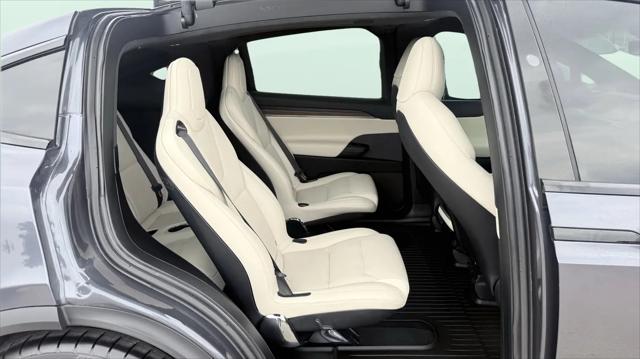 2022 Tesla Model X Dual Motor All-Wheel Drive