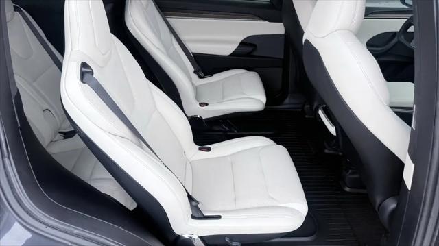 2022 Tesla Model X Dual Motor All-Wheel Drive